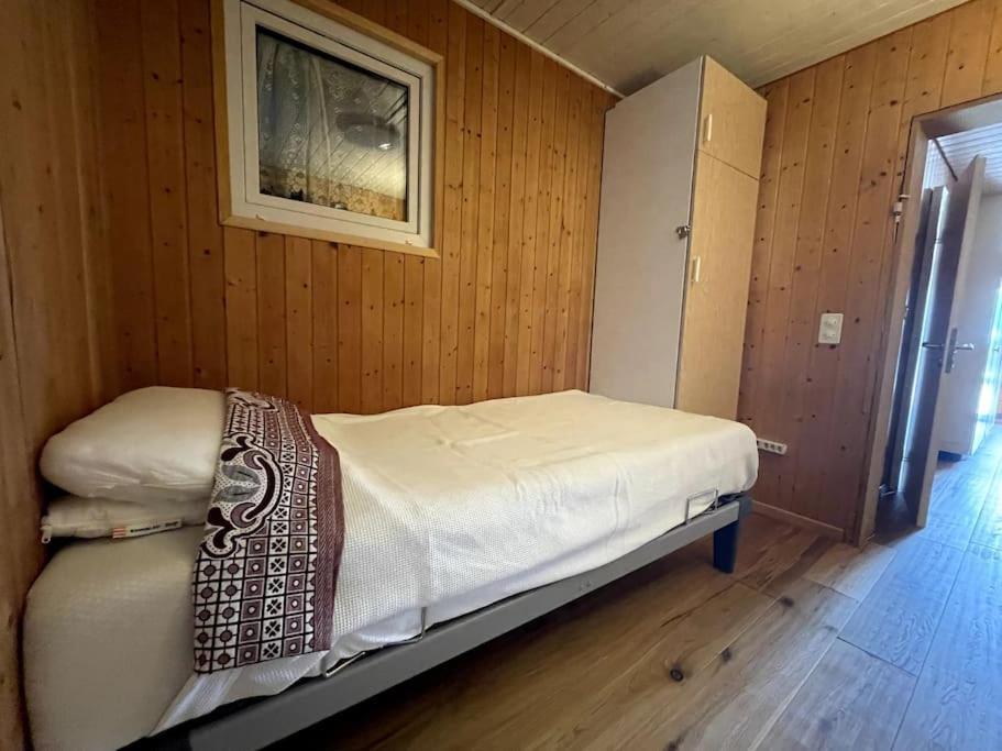 Joli Appartement Paisible Corcelles-sur-Chavornay ภายนอก รูปภาพ
